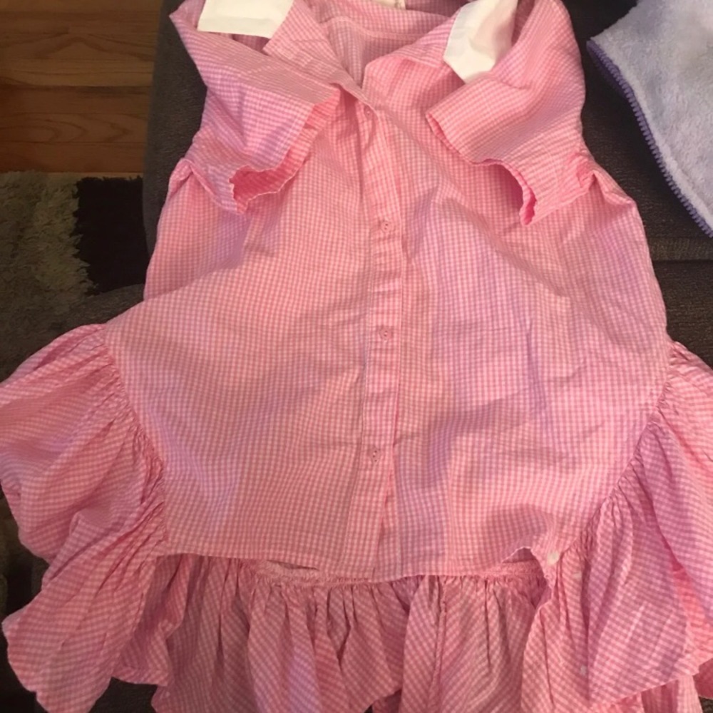 Girls pink shirt